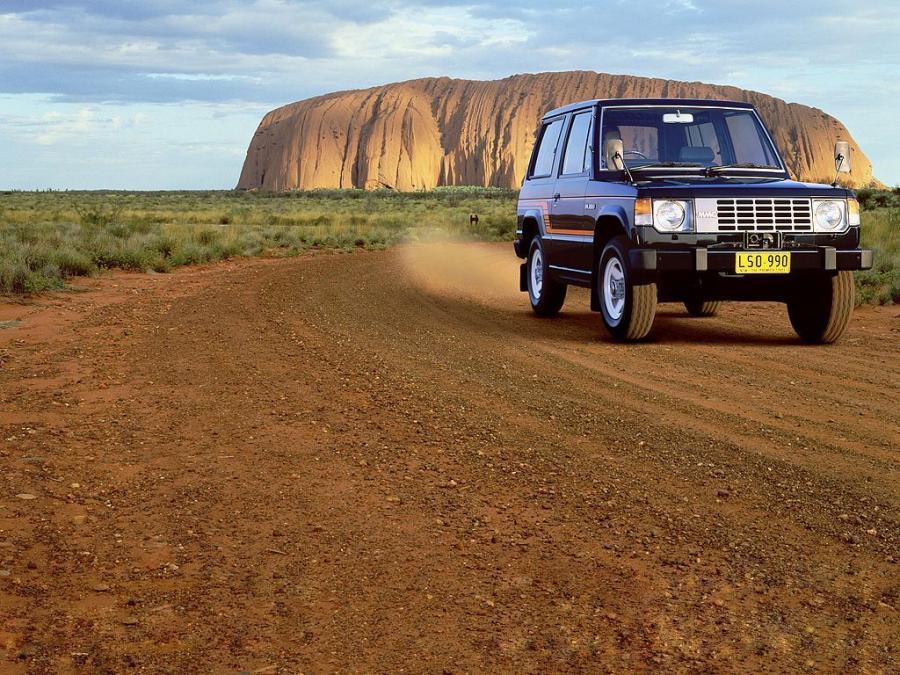  Mitsubishi Pajero Metal Top I 1982 года  (фото 6 из 16)